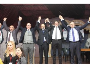 CHP Manyas’da İsfendiyar Ülker altıncı kez başkan oldu