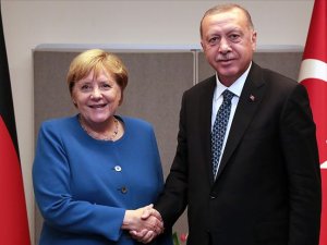 Erdoğan ile Merkel Libya ve Suriye'yi görüştü