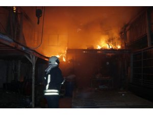 Fethiye sanayisinde korkutan yangın