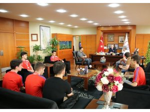 Bayrampaşalı genç boksörlerden büyük başarı