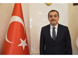 Kars Valisi Öksüz, gençliği ecdadının izinde yürümeye davet etti: