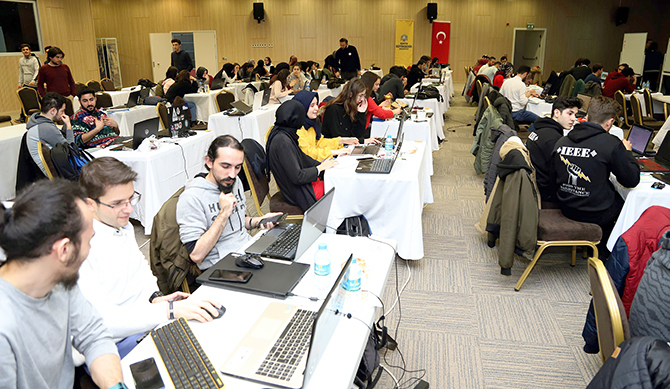 Konya Bilim Merkezinde ‘Akıllı Şehir Hackathon’ etkinliği yapıldı