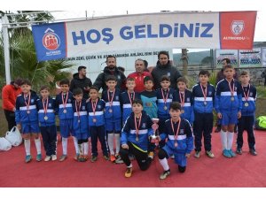 Yunusemre U11 takımı turnuvada 2. Oldu