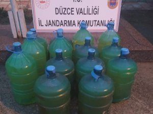 Damacanalardan su yerine kaçak mazot çıktı