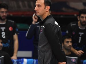 Halkbank Başantrenörü Taner Atik ikinci yarıdan umutlu