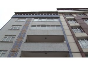 Önce evi soydular sonra araba çalıp kaza yaptılar