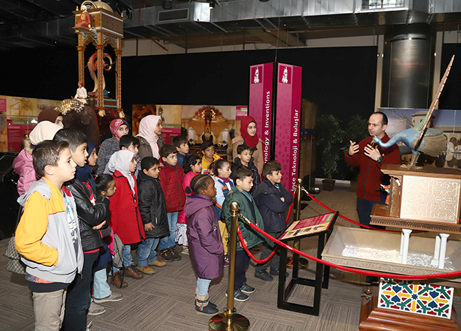 Mülteci çocuklar unutulmaz bir gün yaşadı