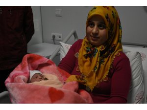 Malatya, Adıyaman ve Şanlıurfa'da yılın ilk bebekleri dünyaya geldi