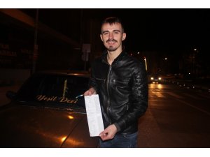 Ehliyetsiz ve alkollü araç kullanırken yakalandı, olayı gülerek anlattı