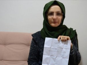 Ehliyetini yenilerken evli olduğunu öğrendi