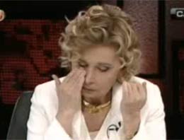 Nazlı Ilıcak hüngür hüngür ağladı VİDEO