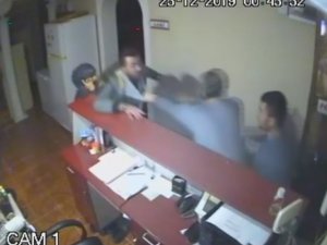 Otel işletmecisi ile eşi darp edildi, olay kameraya yansıdı
