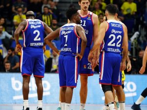 Anadolu Efes sahasında Khimki Moskova ile karşılaşacak