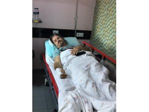 İçinde ambulans olan feribot fırtına sebebiyle geri döndü
