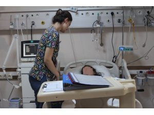 Konserveden zehirlenen 6 kişi hastanelik oldu