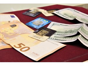 Altın euroyu üçe katladı