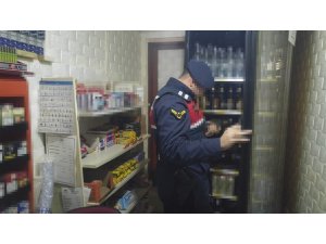 Isparta’da jandarma yılbaşı çalışmalarında aranan 33 şahsı yakaladı