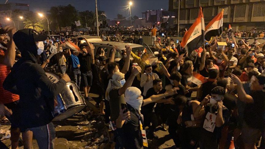 İranlı komutanın öldürülmesinden sonra Bağdat'ta sevinç gösterileri düzenlendi