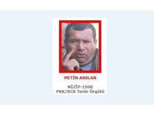 MİT’in operasyonuyla etkisiz hale getirilen YPG/PKK’nın sözde istihbarat sorumlusu Metin Arslan’ın Abdullah Öcalan’ın dayısının oğlu olduğu bildirildi.