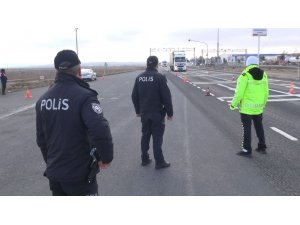 Aksaray polisinden kara yolları uygulaması
