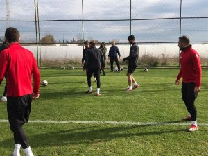 Yeşilyurt Belediyespor kamptaki ilk hazırlık maçını kazandı