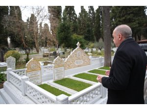 Cumhurbaşkanı Erdoğan anne ve babasının mezarını ziyaret etti