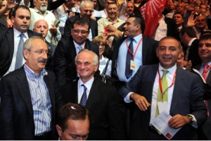 CHP'de iç savaş başladı