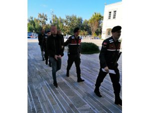 Kiralık araçla hırsızlık yapan 3 kişi jandarmaya yakalandı