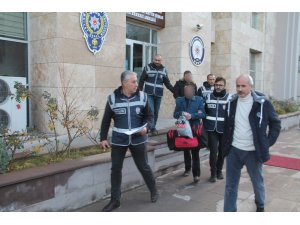 Gasp şebekesine 3 tutuklama