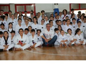 Gaziemir’de kışında spor yapmaya engel yok