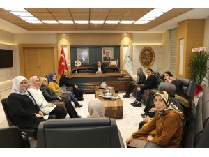 Başkan Bulut AK Partili kadınlarla bir araya geldi