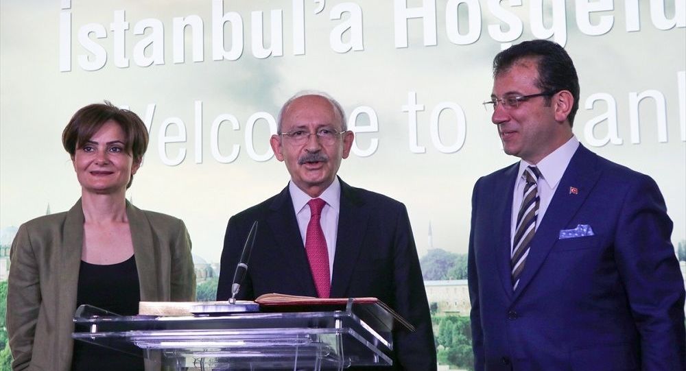 CHP Genel Başkanı Kemal Kılıçdaroğlu, kadın muhtarlarla buluştu