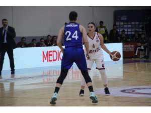 Kadınlar Basketbol Süper Ligi: Elazığ İl Özel İdare: 87 - Fenerbahçe: 84