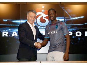 Trabzonspor, Ndiaye ile sözleşme imzaladı
