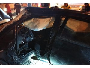 Ayvalık’ta Gönül Yolu Köprüsü’nde trafik kazası: 2 yaralı