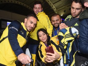 Fenerbahçe Futbol Takımı, Antalya'ya geldi