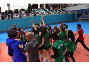 Filede Manisa derbisini Salihli kazandı