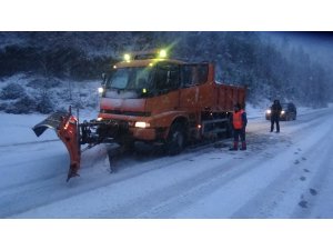 Kar fırtınası Kazdağları’nda etkili oluyor