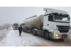 Bilecik-Yenişehir karayolu trafiğe kapandı