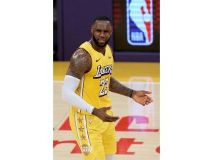 Lebron James’ten triple-double