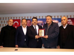 Muhtarlardan Çakır’a teşekkür plaketi