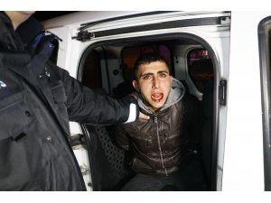 ‘Dur’ ikazına uymayan plakasız motosiklet 5 kilometre sonunda yakalandı
