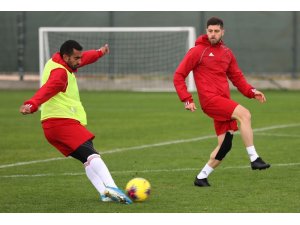 Lider Sivasspor tam gaz çalışıyor