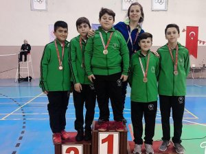 Ispartalı Badmintoncular çeyrek finalde