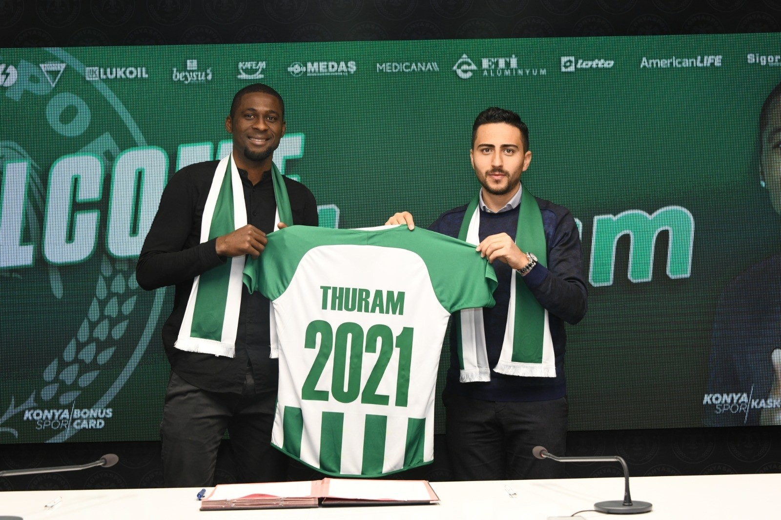 Konyaspor, Brezilyalı golcü oyuncu Rogerio Thuram'ı transfer etti