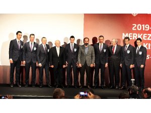 2020 yılı FIFA hakemlerinin kokartları takıldı