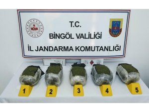 Bingöl’de uyuşturucu tacirleri termal kamerayla yakalandı