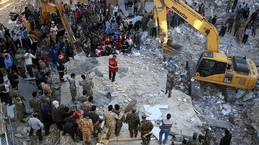 İran’da 4.7 şiddetinde deprem meydana geldi. Depremin Nükleer santralin bulunduğu Buşehr eyaletine bağlı Borazcan kentinde meydana geldiği belirtildi