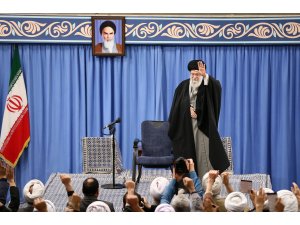 İran lideri Hamaney: "ABD'nin bölgedeki varlığı son bulmalıdır"