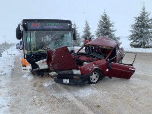 Eskişehir’de trafik kazası, 1 ölü 1 ağır yaralı